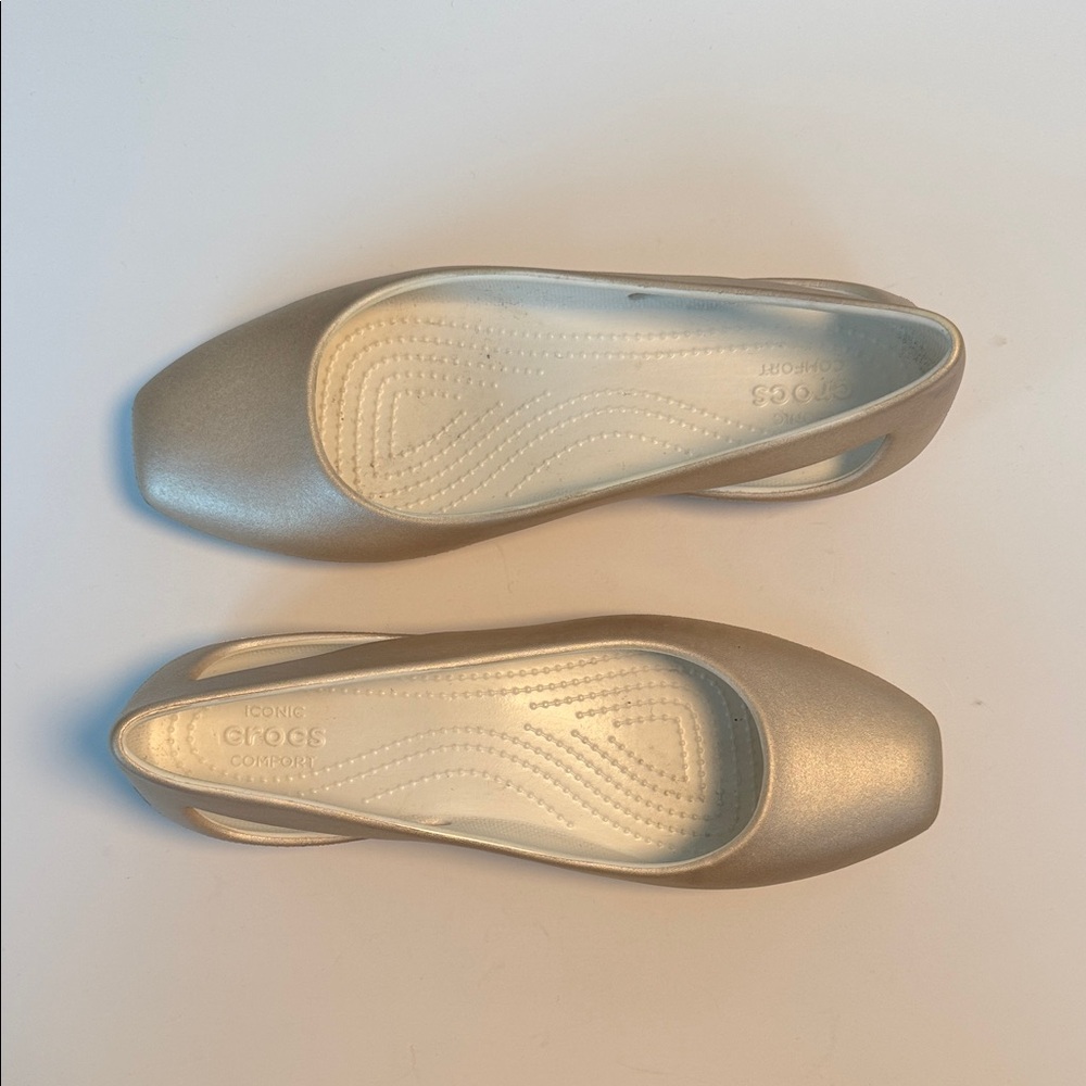 CROCS Ballet Flats in Pearl Cream